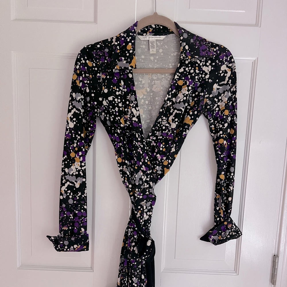 Diane Von Furstenburg wrap dress. Size 0.